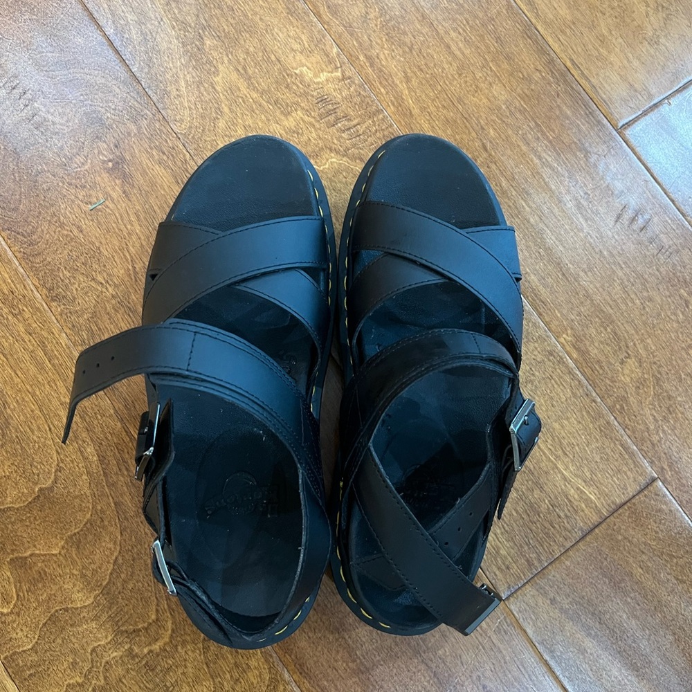 Dr. Martens Voss Sandal